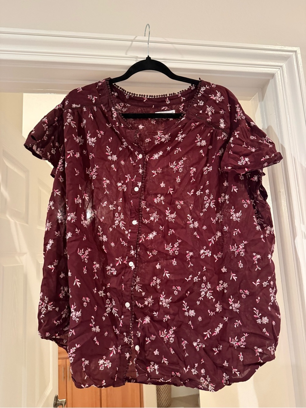 Plus siz Floral Button-Front Blouse